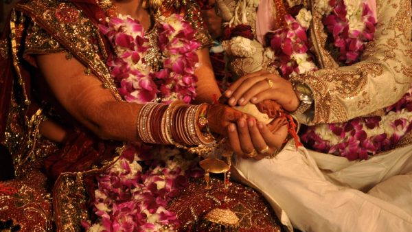 भाजपा शासित राज्य ला रहे कानून भाजपा शासित राज्य ला रहे कानून