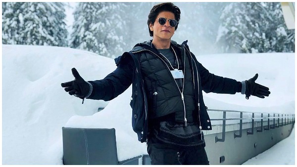 दो साल से फैंस कर रहे हैं शाहरुख की फिल्म का इंतजार