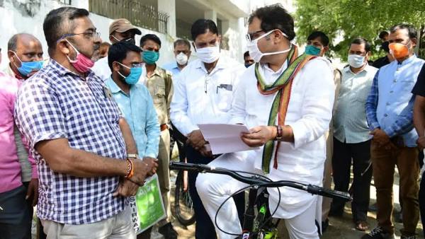 मीटर घोटाले को लेकर बोला हमला मीटर घोटाले को लेकर बोला हमला