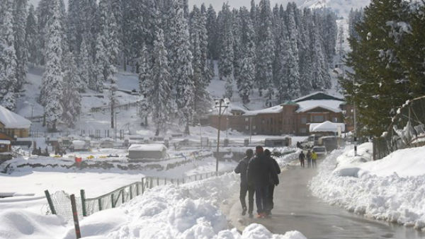 पहाड़ों पर बर्फबारी की आशंका 