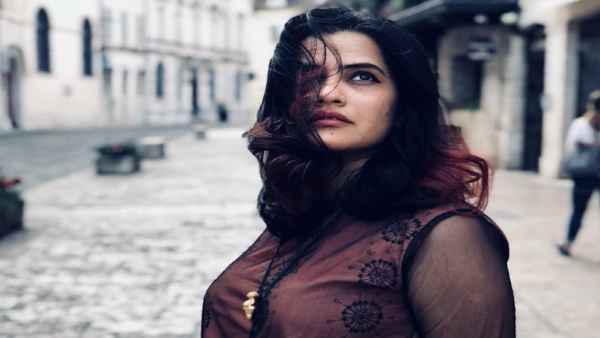 सोना मोहापात्रा ने बीएमसी की कार्रवाई को बताया सत्‍ता का दुरुपयोग 