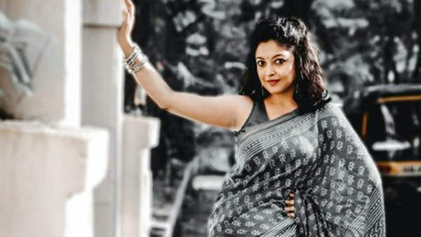 फिल्म और वेब सीरीज में काम करने के ऑफर आ रहे हैं