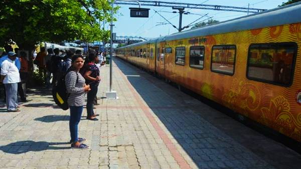 पैसेंजर का सामान खान या चोरी होने पर एक लाख का इंश्योरेंस दिया