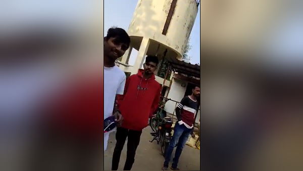 Watch Video: Distributes Money To Voters In Karjan Assembly seat of Gujarat, Congress Accuses BJP Leaders