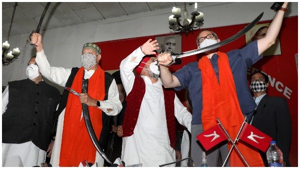 बीते साल खत्म कर दिया गया था आर्टिकल 370