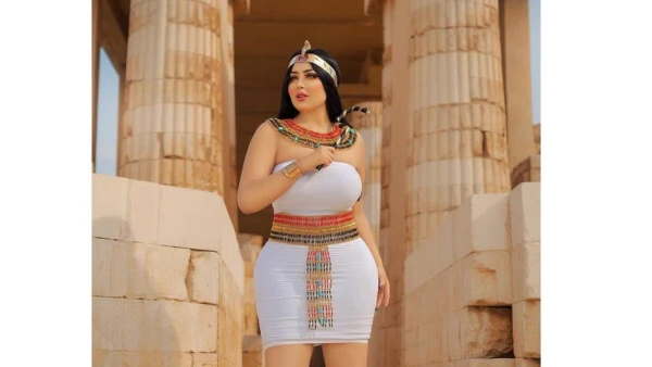 सलमा भी मुश्किल में, दिया गया नोटिस