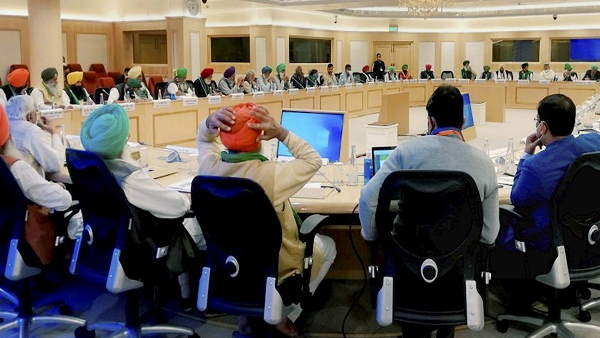 किसानों की सत्र बुलाकर नए कानून वापस लेने की मांग