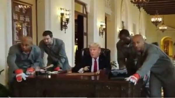 कुर्सी समेत बाहर भेजने का वीडियो वायरल