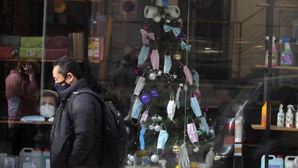 रोजाना 2,43,000 केस किए गए दर्ज