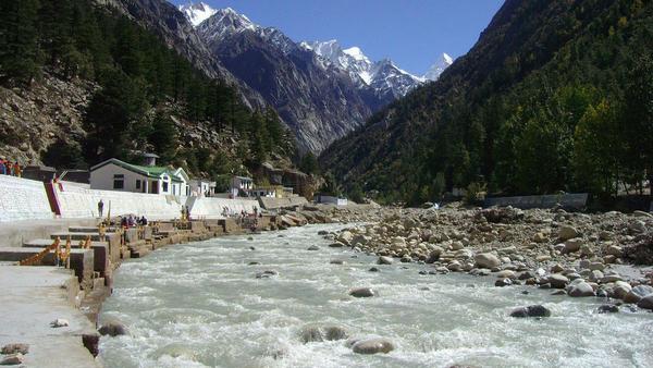 जीवन के लिए नदियों को जल्द प्रदूषण मुक्त करना बेहद आवश्यक! जीवन के लिए नदियों को जल्द प्रदूषण मुक्त करना बेहद आवश्यक!