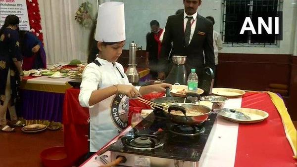 कम समय में अधिक व्यंजन बनाने का रिकॉर्ड