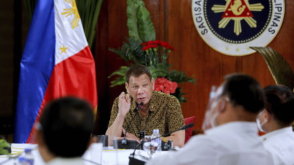 सुरक्षा दस्ते ने लगवाई तस्करी कर लाई गई कोरोना वैक्सीन सुरक्षा दस्ते ने लगवाई तस्करी कर लाई गई कोरोना वैक्सीन