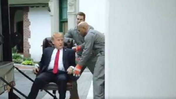 सोशल मीडिया पर ट्रंप का बन रहा मजाक