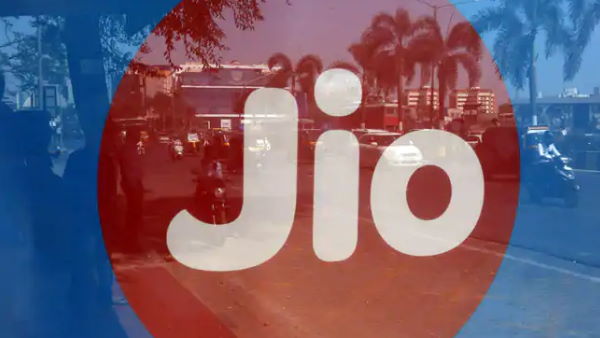  जियो के इन रिचार्ज के साथ फ्री में देखें IPL मैच