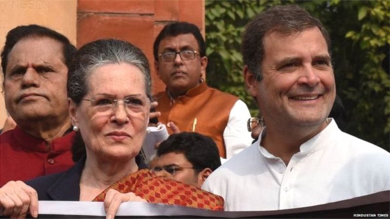 राहुल गांधी अहम मौक़ों पर अक्सर विदेश क्यों चले जाते हैं?