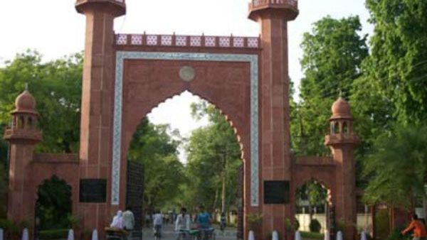 एक अस्वभाविक रिश्ता एक अस्वभाविक रिश्ता