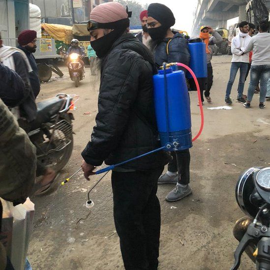 किसान आंदोलन में शामिल लोगों की परेशानियाँ क्या-क्या हैं?