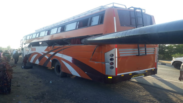  पाली राजस्थान में बस में पाइप घुसा- तस्वीर नम्बर 11