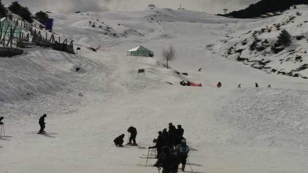 गुलमर्ग में न्यूनतम तापमान शून्य से नीचे 