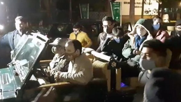 विवादों में आमिर खान की गिर यात्रा