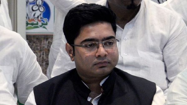 टीएमसी सांसद अभिषेक बनर्जी का विवादों से भी खूब नाता रहा है