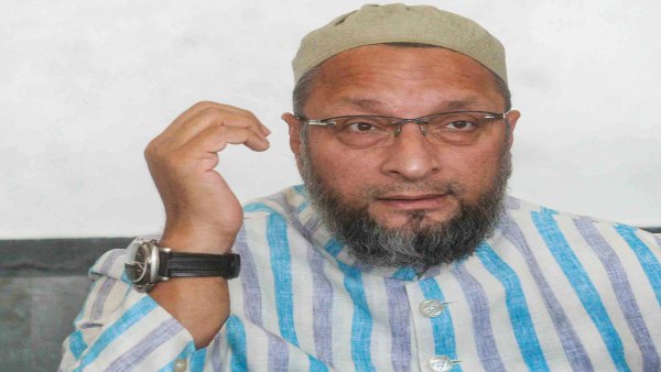 बीजेपी ने असदुद्दीन ओवैसी की AIMIM को तीसरे नंबर की पार्टी बना दिया बीजेपी ने असदुद्दीन ओवैसी की AIMIM को तीसरे नंबर की पार्टी बना दिया