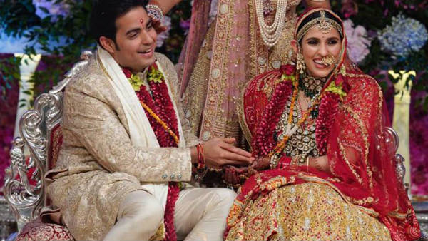 ड्रेसिंग सेंस को लेकर चर्चा में रहती हैं श्‍लोका