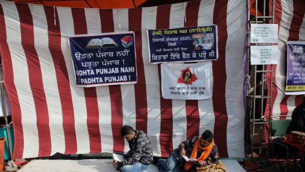 सुरमीत मावी और गुरदीप सिंह ने मिलकर शुरू किया अखबार