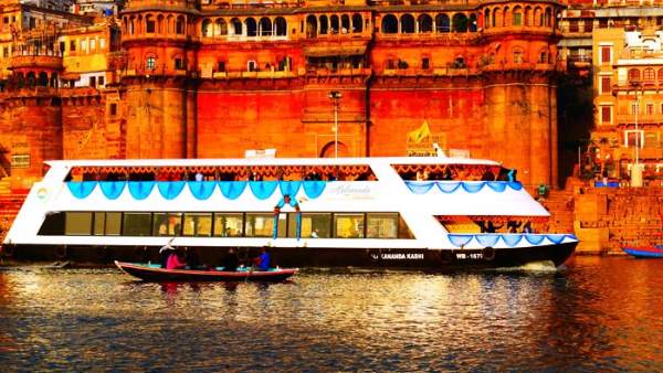 फुली एयर कंडीशनर है डबल डेकर अलकनंदा क्रूज फुली एयर कंडीशनर है डबल डेकर अलकनंदा क्रूज