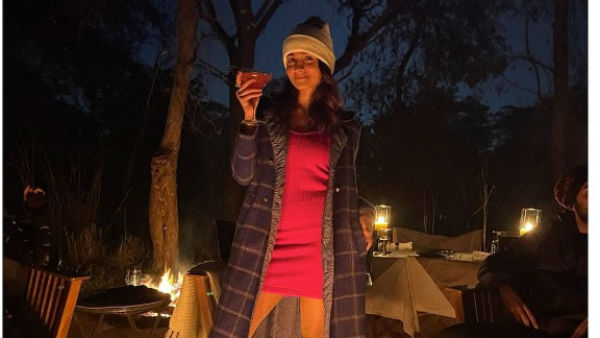 'आगे आने वाले समय के लिए Cheers'