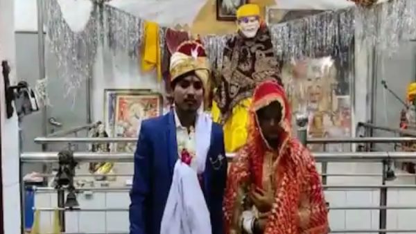 दिल्ली में हुई दोस्ती प्यार में बदली