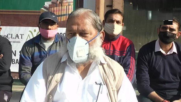 Due to covid 19, Anil Vij undergoing treatment at ICU ward of Medanta hospital in Gurgaon