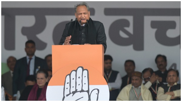 इनके लिए मीडिया की नजर में सात खून माफ है: अशोक गहलोत