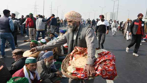 मेरे पास किसानों को देने के लिए कुछ भी नहीं- बादल
