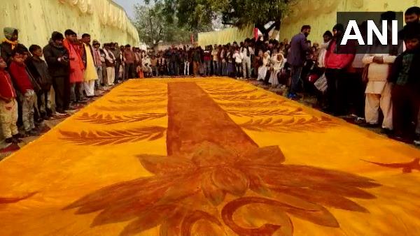 बधाई देने वालों का लगा तांता