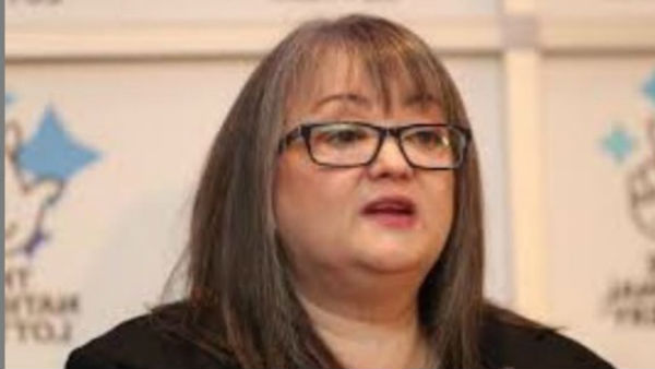 अधिक से अधिक लोगों के साथ बांटी खुशी