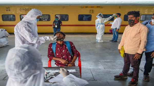 क्या कोरोना वायरस का नया स्ट्रेन बहुत ज्यादा खतरनाक है? क्या कोरोना वायरस का नया स्ट्रेन बहुत ज्यादा खतरनाक है?