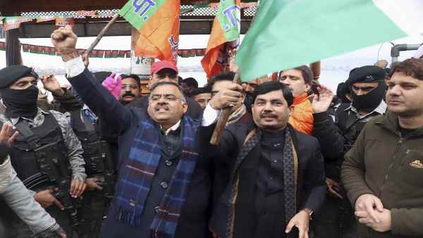 शाहनवाज हुसैन ने घाटी पर किया पूरा फोकस