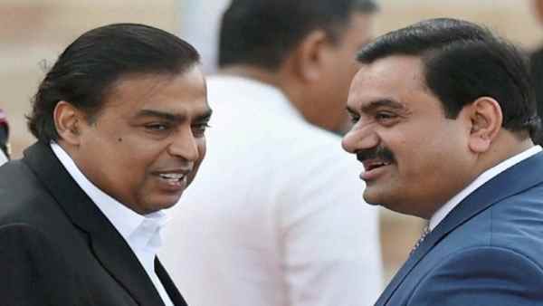 राहुल के बाद किसानों के टारगेट पर भी आए अंबानी-अडाणी