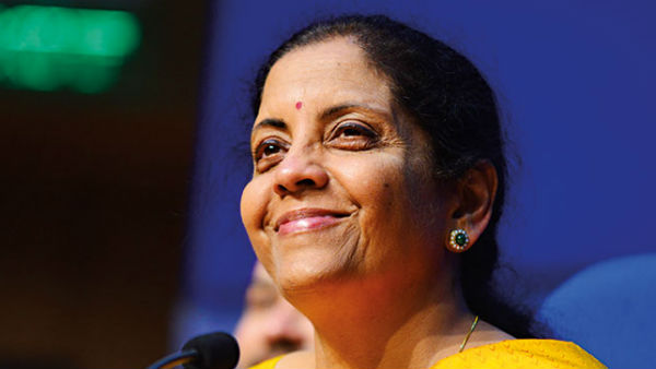 'इकोनॉमिक्स में मास्टर्स किया है सीतारमण ने' 'इकोनॉमिक्स में मास्टर्स किया है सीतारमण ने'