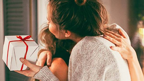 तोहफा देना तोहफा देना