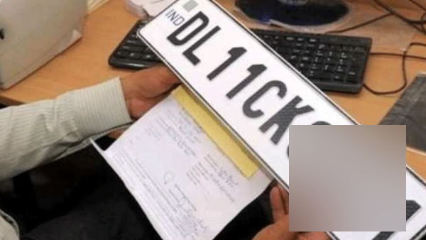 दिल्ली में एचएसआरपी और रंगीन कोडित स्टिकर की बुकिंग शुरू दिल्ली में एचएसआरपी और रंगीन कोडित स्टिकर की बुकिंग शुरू