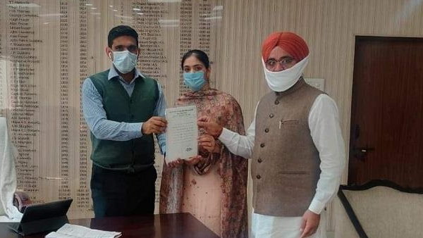 support to farmers, Haryana JJPs district council member resigns 