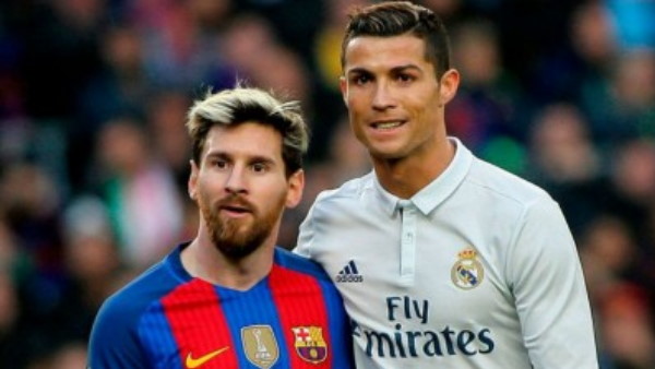 4 सेलेब्स की कुल कमाई से भी अधिक काइली की कमाई