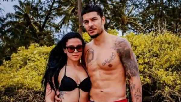 कृष्णा और एबन हायम्स