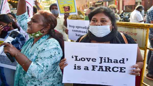 यूपी में बड़े पैमाने पर हुए हैं सामूहिक धर्मांतरण 