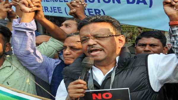 मेयर और मंत्री दोनों पद पर हैं हकीम