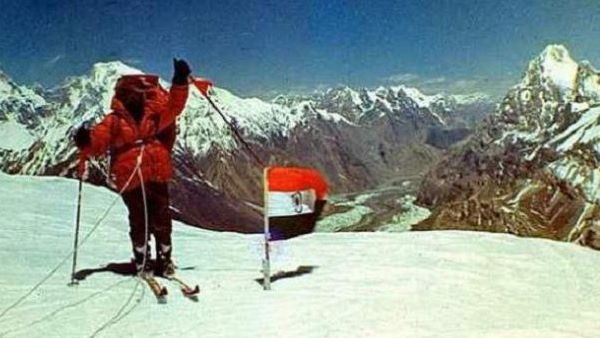 सियाचिन में फिर से भारत का झंड़ा लहराने में कर्नल नरेंद्र 'बुल' कुमार का अहम योगदान