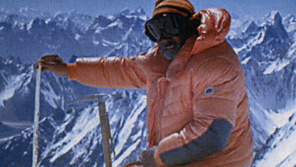 1965 में एवरेस्ट में भारत का झंडा फहराने वाले पहले भारतीय