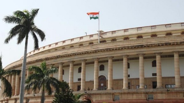 पुरानी बिल्डिंग की की मुश्किलें 